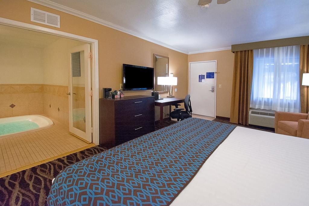 Hotel Tempe/Phoenix Airport Innsuites Hotel & Suites Dış mekan fotoğraf